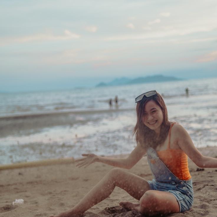 Taylor R., Client Relations Director, discussing corporate gifting strategy with business clients